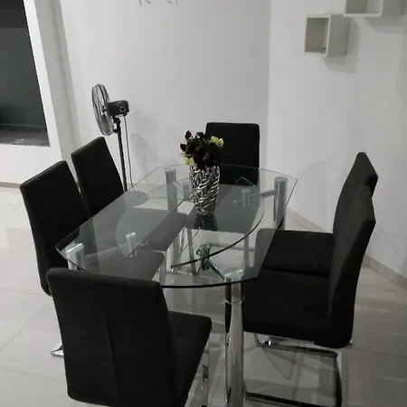 Modern Luxe Maisonette Apartmán *