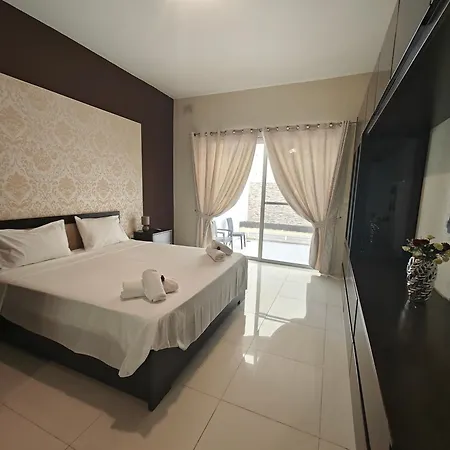 Apartment Modern Luxe Maisonette