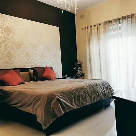 Modern Luxe Maisonette *
