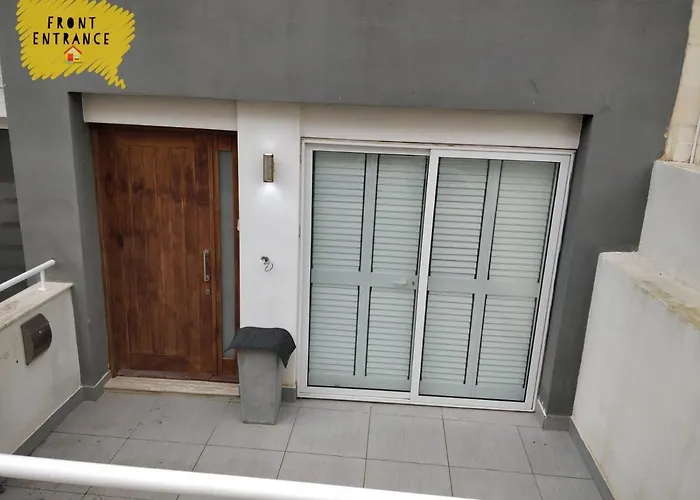 Modern Luxe Maisonette